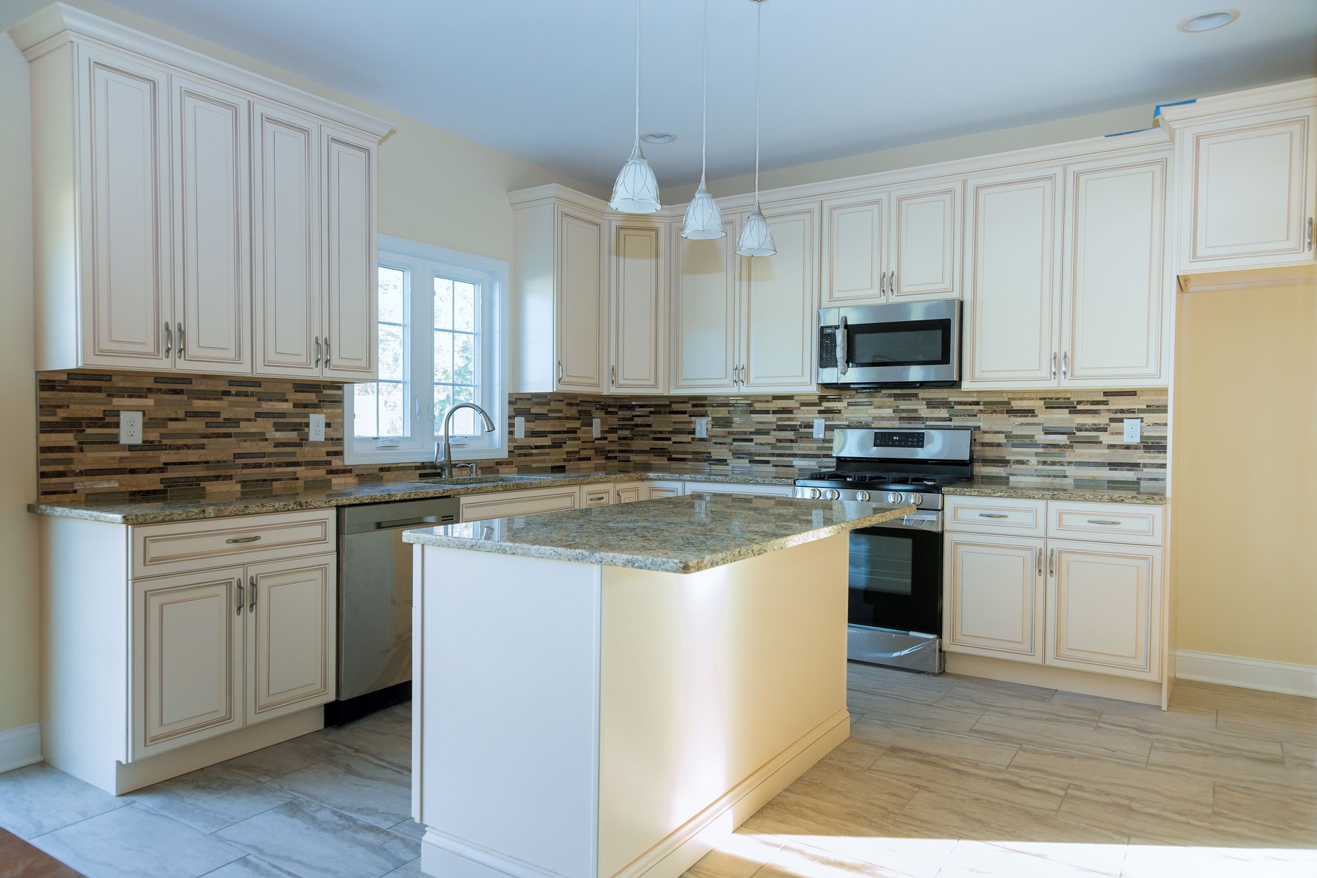 A newly constructed house was installed with white kitchen cabinets as part of the installation process